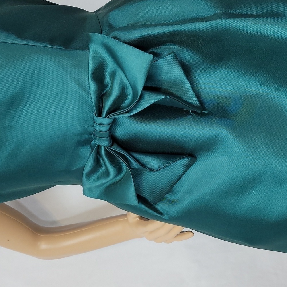 Tahari Women's Hunter Green Cocktail or Holiday Dress - Picture 11 of 16
